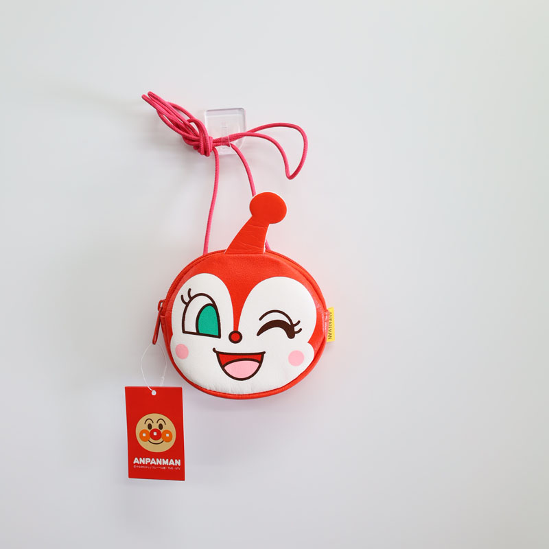 ドキンちゃん　② Amazon.co.jp: エナメルフェイスリュック ドキンちゃん : おもちゃ